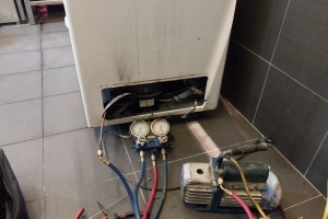 Sửa Chữa Máy Làm Đá Tại Nhà